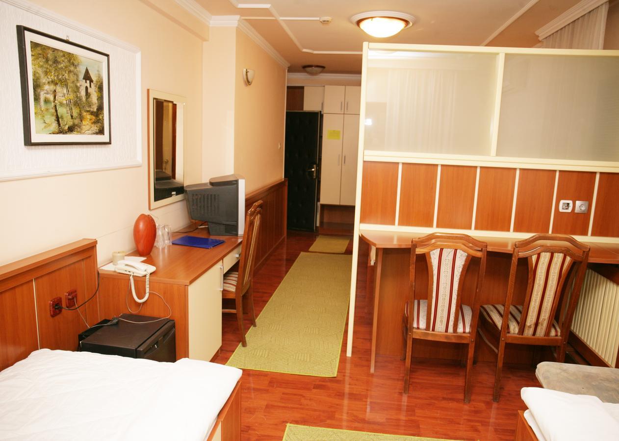 Motel Nana Banja Luka Exterior photo
