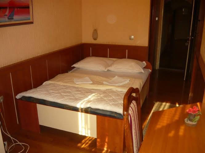 Motel Nana Banja Luka Exterior photo
