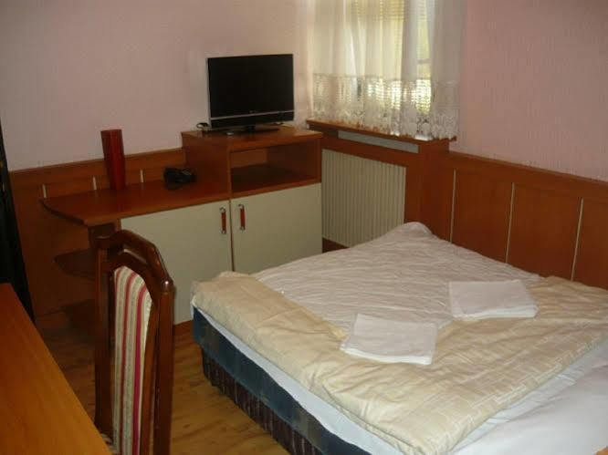 Motel Nana Banja Luka Exterior photo